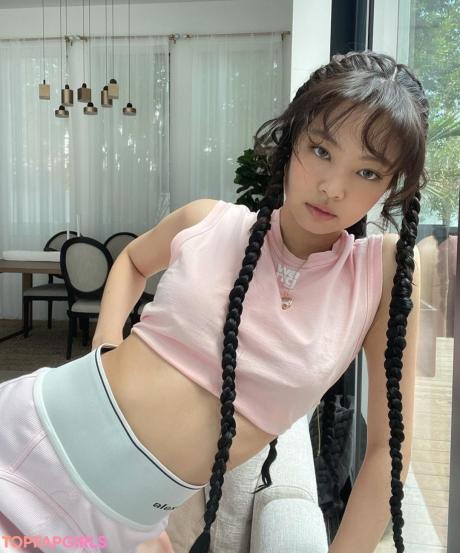 Jennie nude leaked OnlyFans photo #77