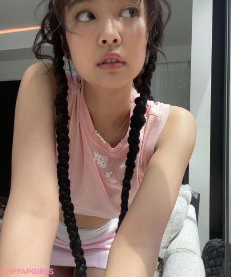 Jennie nude leaked OnlyFans photo #81