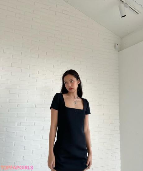 Jennie nude leaked OnlyFans photo #9