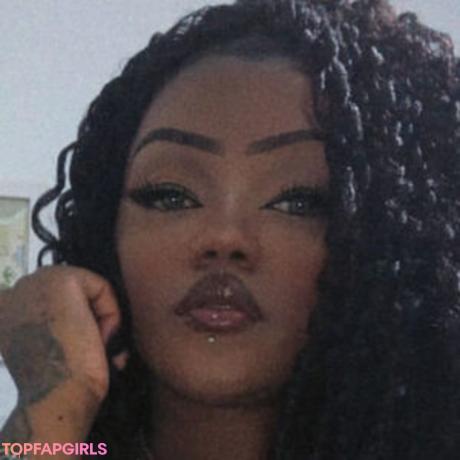 Leka nude leaked OnlyFans photo #12