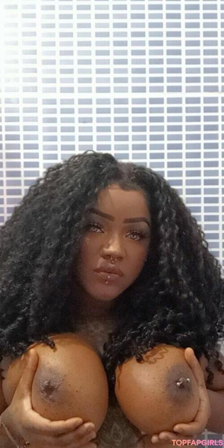 Leka nude leaked OnlyFans photo #16