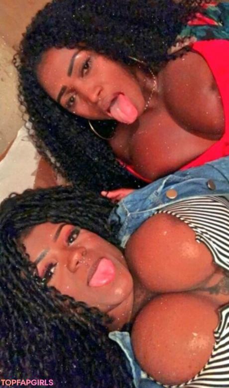 Leka nude leaked OnlyFans photo #4