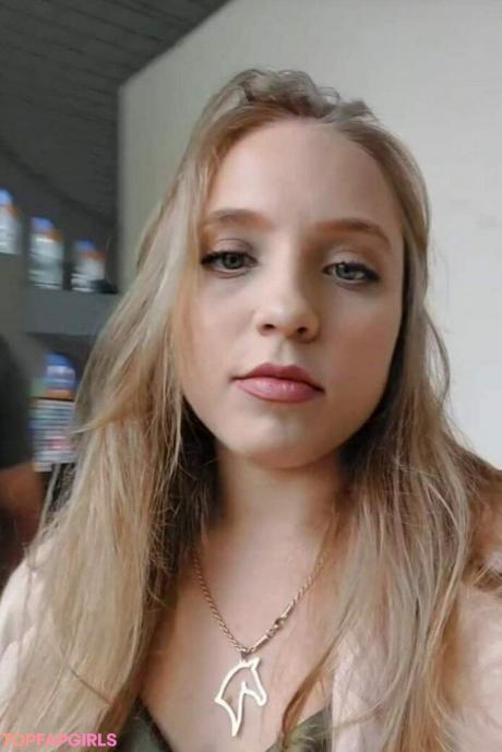 Isabella nude leaked OnlyFans photo #3