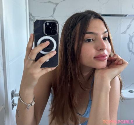 Clarissa nude leaked OnlyFans photo #15