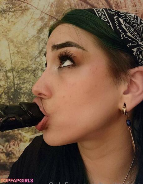 Alesa nude leaked OnlyFans photo #19