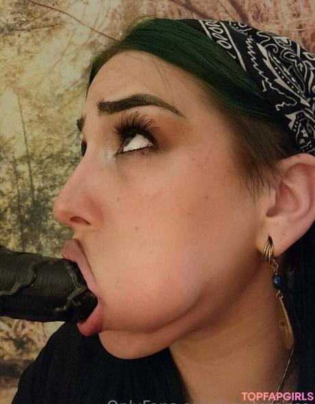 Alesa nude leaked OnlyFans photo #23