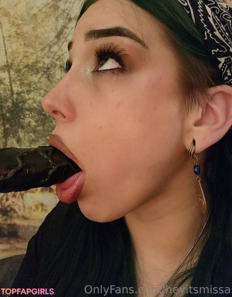 Alesa nude leaked OnlyFans photo #24