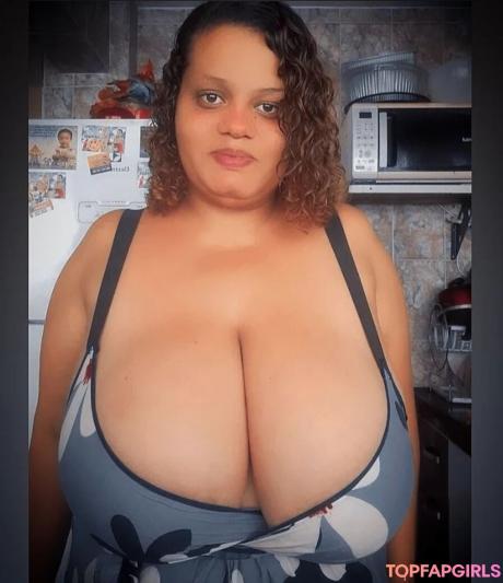 Annybrbig nude leaked OnlyFans photo #2