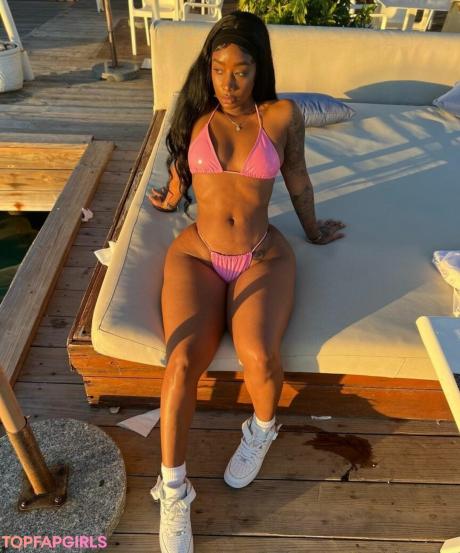 Cathiimedialuna nude leaked OnlyFans photo #105
