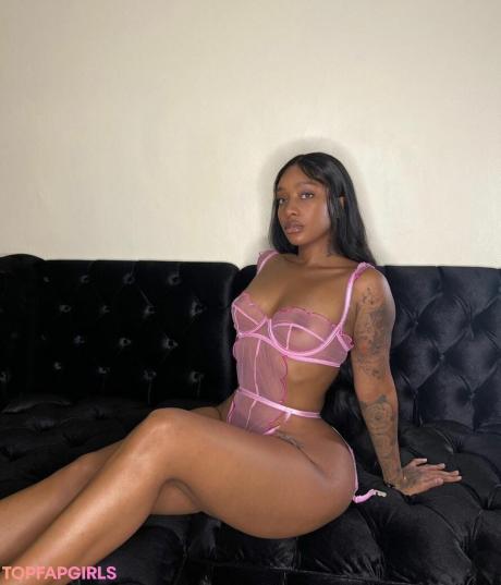 Cathiimedialuna nude leaked OnlyFans photo #109