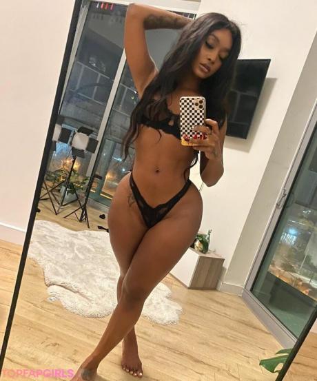 Cathiimedialuna nude leaked OnlyFans photo #115