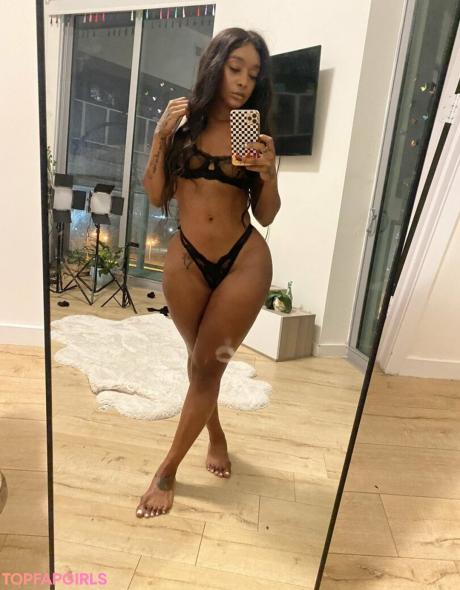 Cathiimedialuna nude leaked OnlyFans photo #161