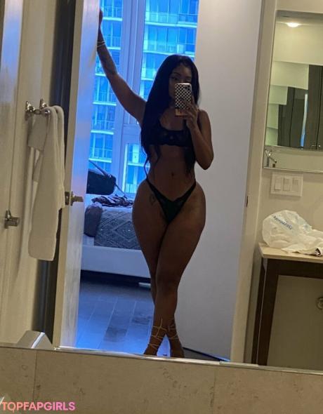 Cathiimedialuna nude leaked OnlyFans photo #162
