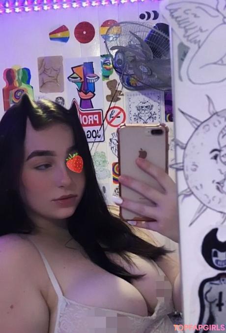Rayana nude leaked OnlyFans photo #6