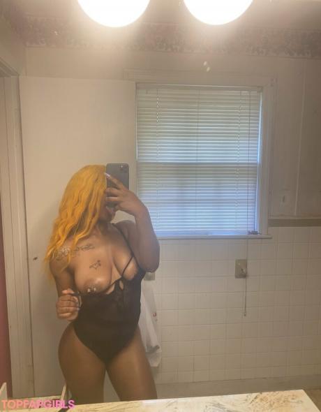 Playwithmocha nude leaked OnlyFans photo #10