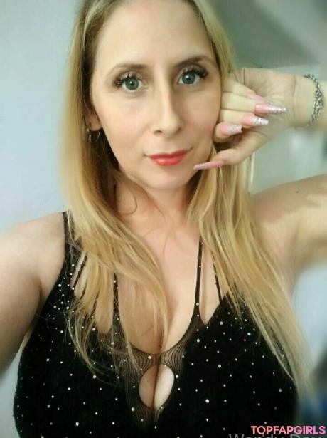Wendydday nude leaked OnlyFans photo #9