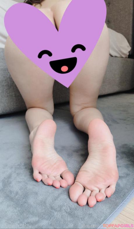 Fingertoesxo nude leaked OnlyFans photo #32