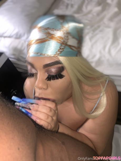 Honeyytheeater nude leaked OnlyFans photo #6