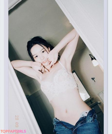 Helenhmy nude leaked OnlyFans photo #26