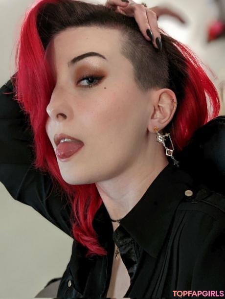 MajestyRedQueen nude leaked OnlyFans photo #27