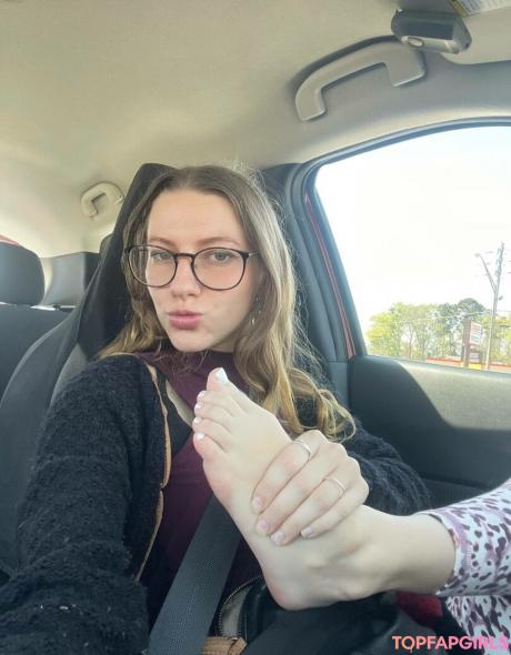 Goddesslexi nude leaked OnlyFans photo #17