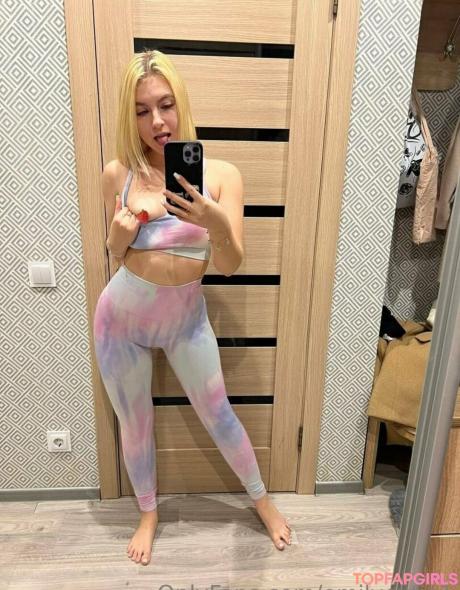 Emilycutie1 nude leaked OnlyFans photo #11