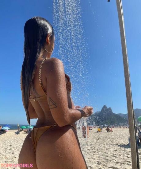 Aninha nude leaked OnlyFans photo #7