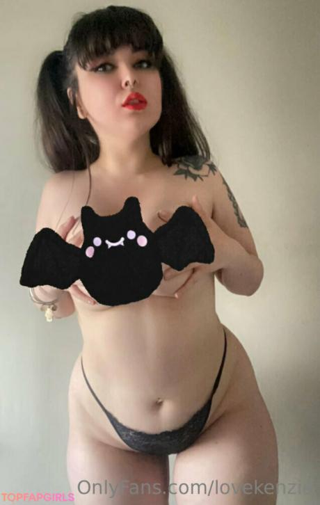 Valerievonvenus nude leaked OnlyFans photo #1