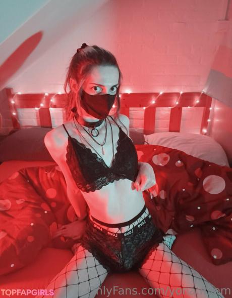 Yona.mlem nude leaked OnlyFans photo #2