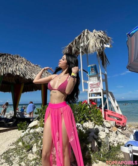 Fernanda nude leaked OnlyFans photo #4