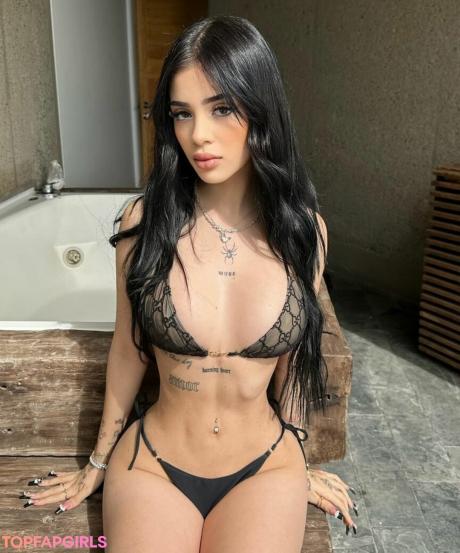 Fernanda nude leaked OnlyFans photo #5