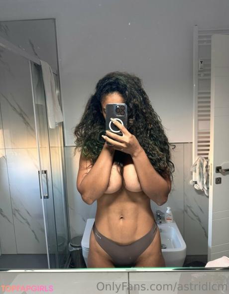 Astridlcm nude leaked OnlyFans photo #23