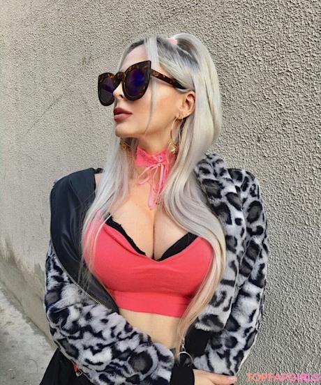 Tamires nude leaked OnlyFans photo #17