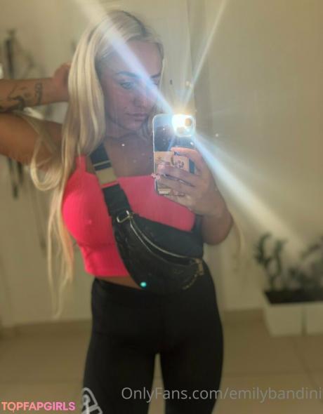 Emilybandini nude leaked OnlyFans photo #4