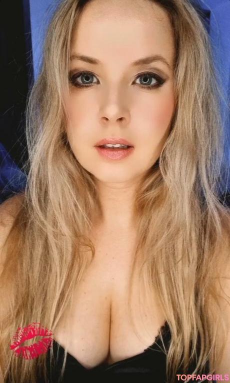 Valeriya nude leaked OnlyFans photo #4