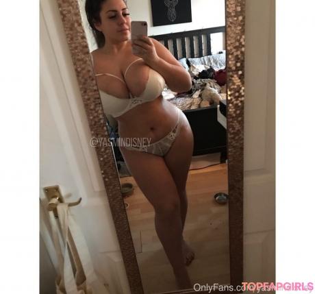 Yasmin nude leaked OnlyFans photo #14