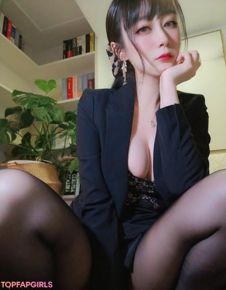 Baiyin811 nude leaked OnlyFans photo #133