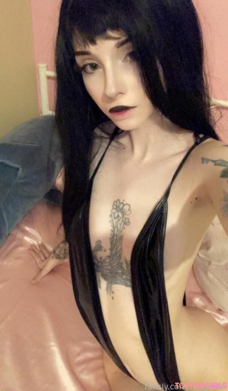 Rengekko nude leaked OnlyFans photo #44