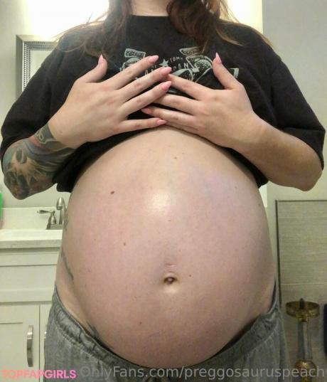 Preggosauruspeach nude leaked OnlyFans photo #26