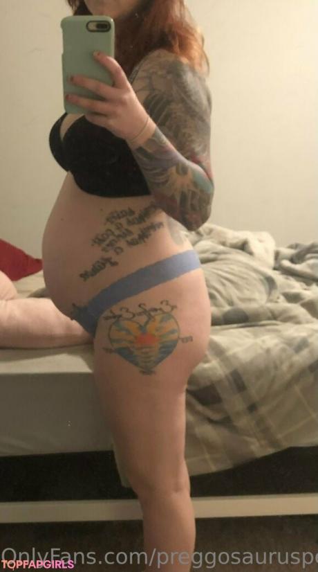 Preggosauruspeach nude leaked OnlyFans photo #5