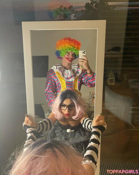 Ariana nude leaked OnlyFans photo #176