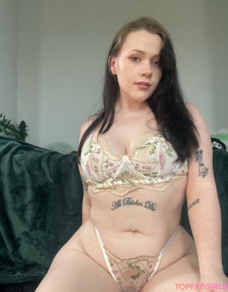 Cutegothelle nude leaked OnlyFans photo #40