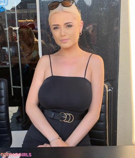 Olivia nude leaked OnlyFans photo #17