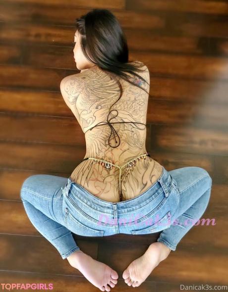 DaniCak3s nude leaked OnlyFans photo #382