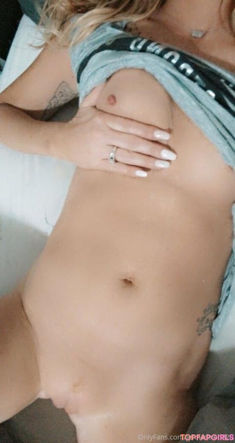 Jennadixon820 nude leaked OnlyFans photo #95