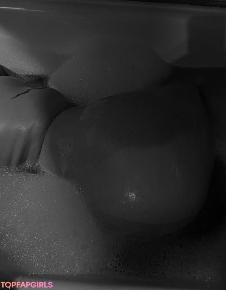 Justyna nude leaked OnlyFans photo #17
