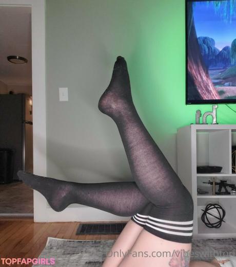 Vibeswithtori nude leaked OnlyFans photo #33