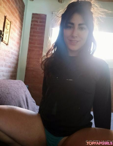Softhney nude leaked OnlyFans photo #5