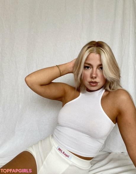 Beccajune nude leaked OnlyFans photo #4