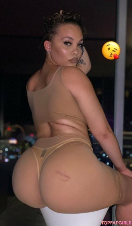 SaraGold nude leaked OnlyFans photo #27